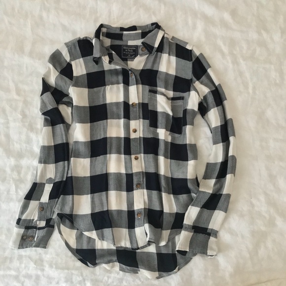 Abercrombie & Fitch Tops - NWT navy Abercrombie flannel button down